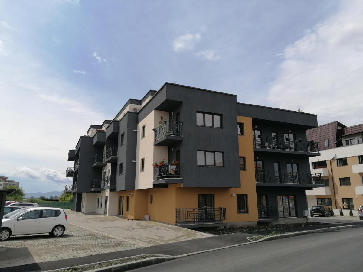 Ama Apartament Cu Terasa 50 Mp & Parcare Брашов Экстерьер фото