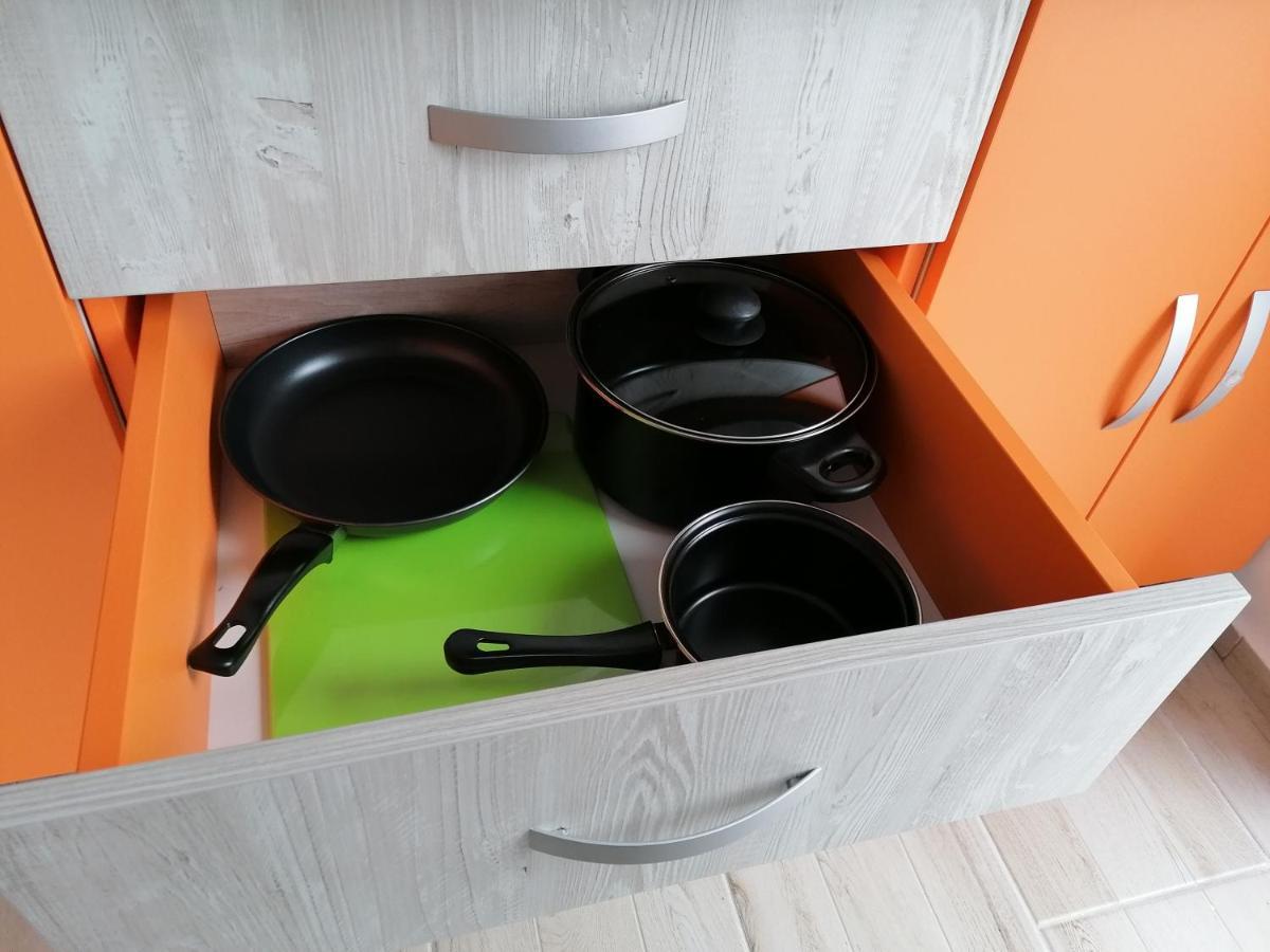 Ama Apartament Cu Terasa 50 Mp & Parcare Брашов Экстерьер фото