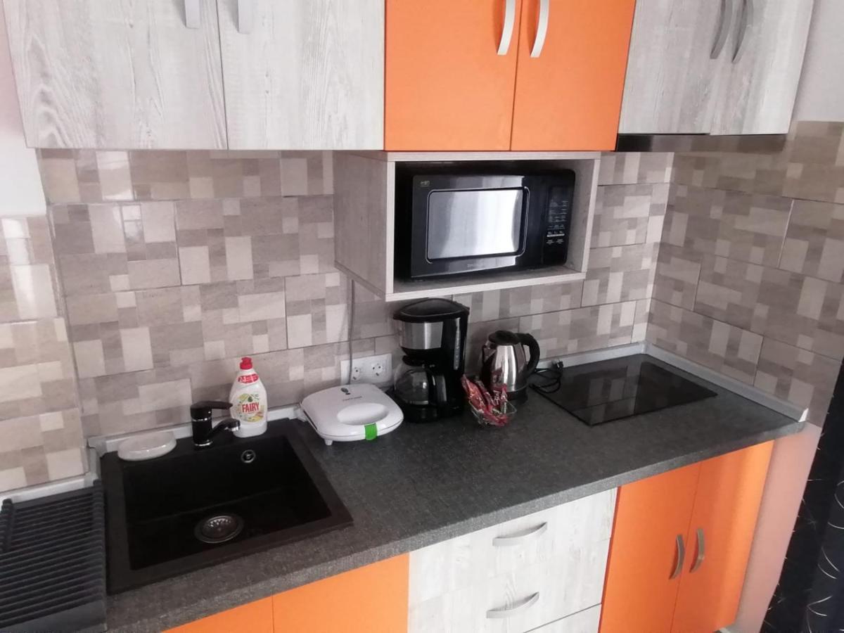 Ama Apartament Cu Terasa 50 Mp & Parcare Брашов Экстерьер фото