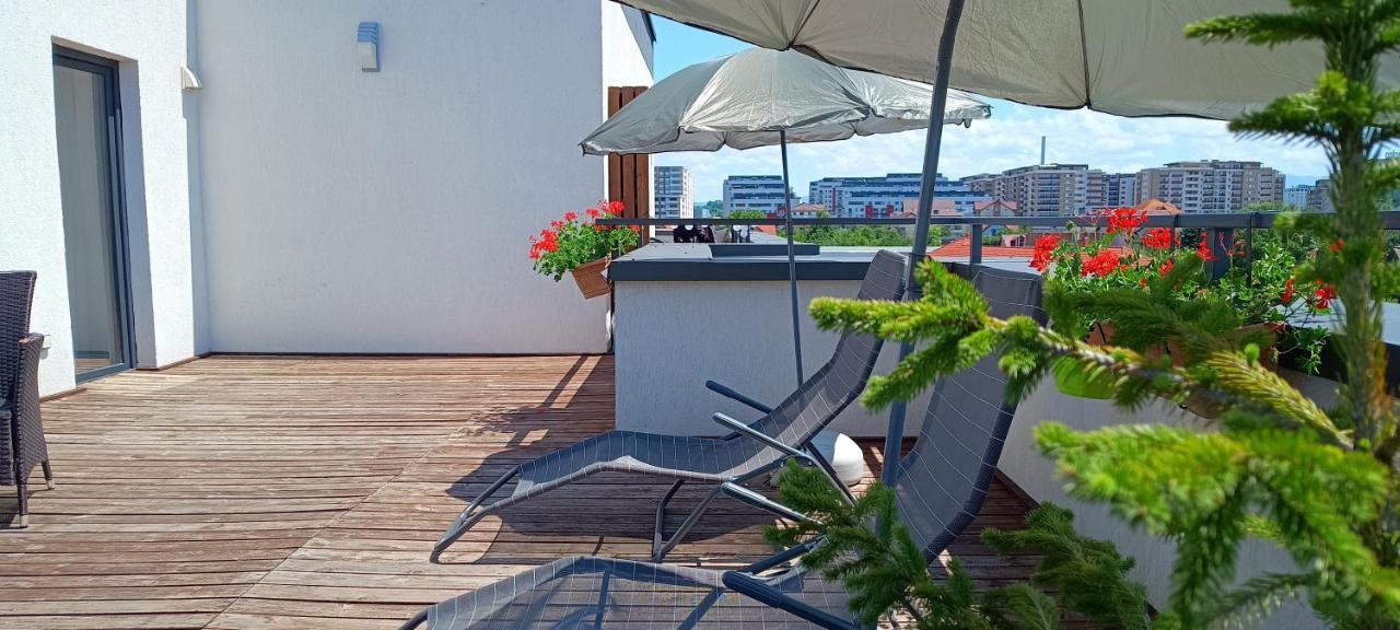 Ama Apartament Cu Terasa 50 Mp & Parcare Брашов Экстерьер фото